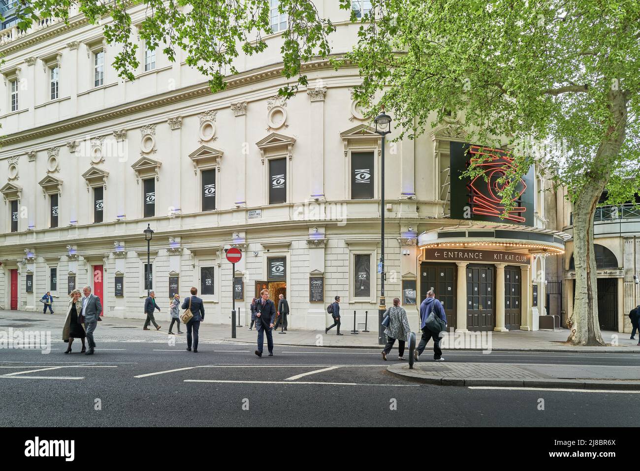 Kit kat club hires stock photography and images Alamy