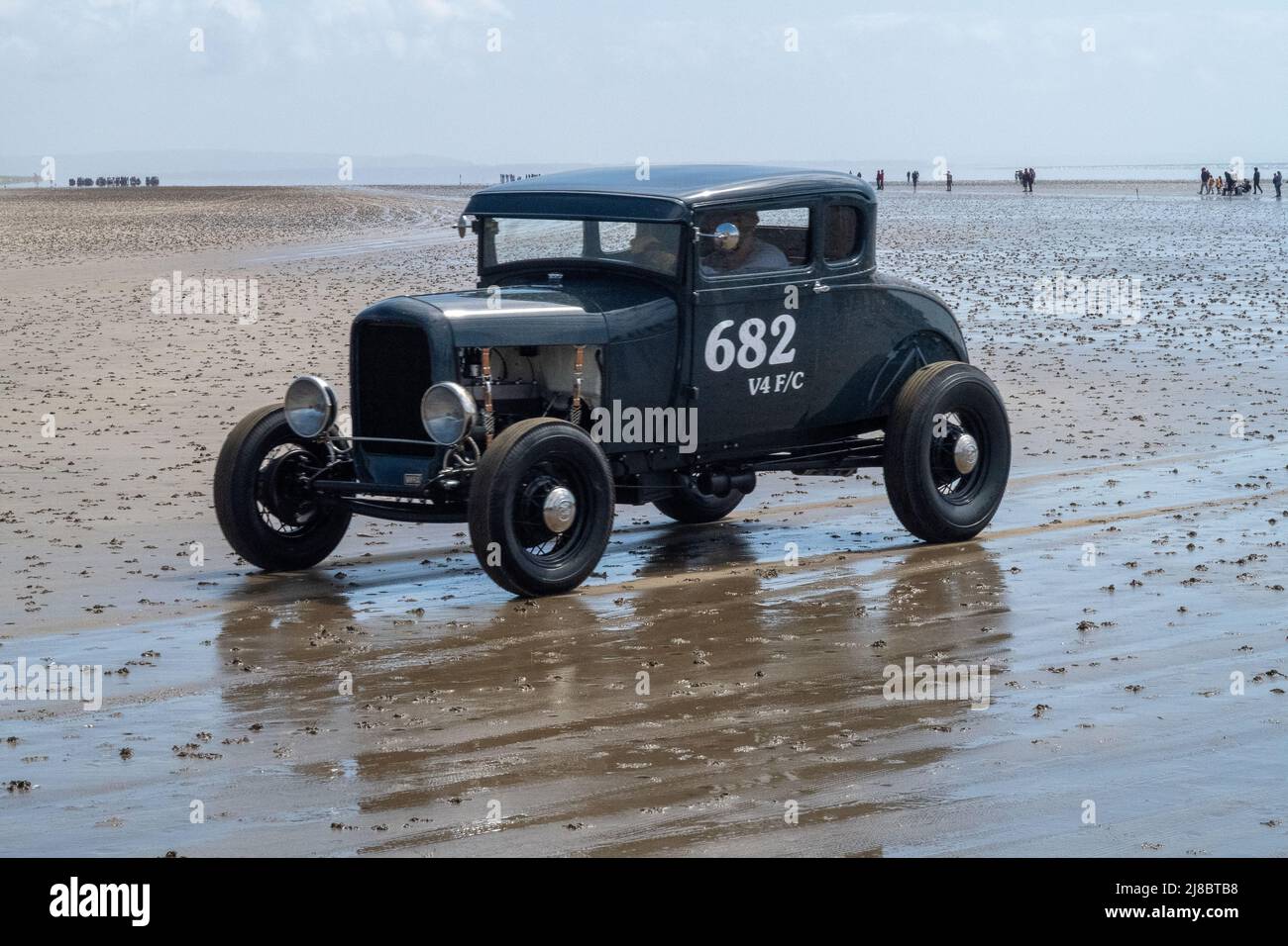 Streamliner hot rod hi-res stock photography and images - Alamy