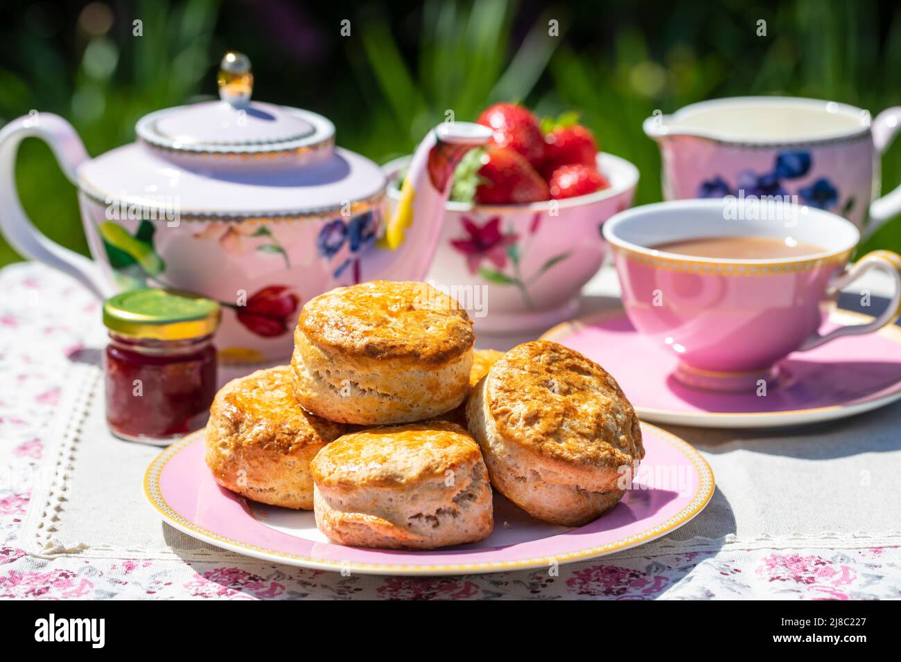 English tea served in hi-res stock photography and images - Alamy
