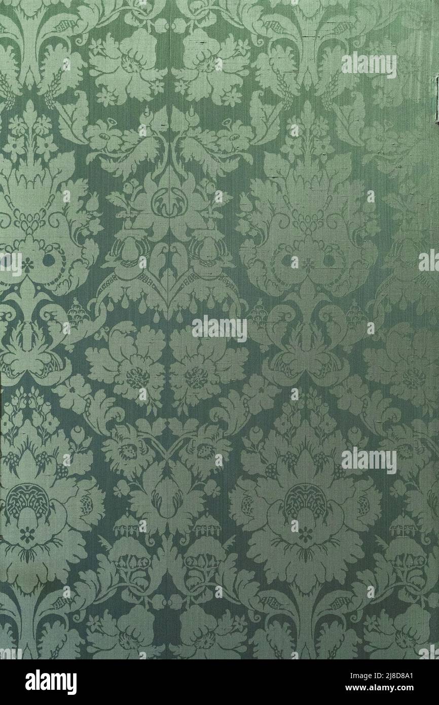 Retro floral ornamental victorian wallpaper fabric in green full frame repeating Stock Photo - Alamy Retro floral ornamental victorian wallpaper fabric in green full frame repeating Stock Photo - Alamy