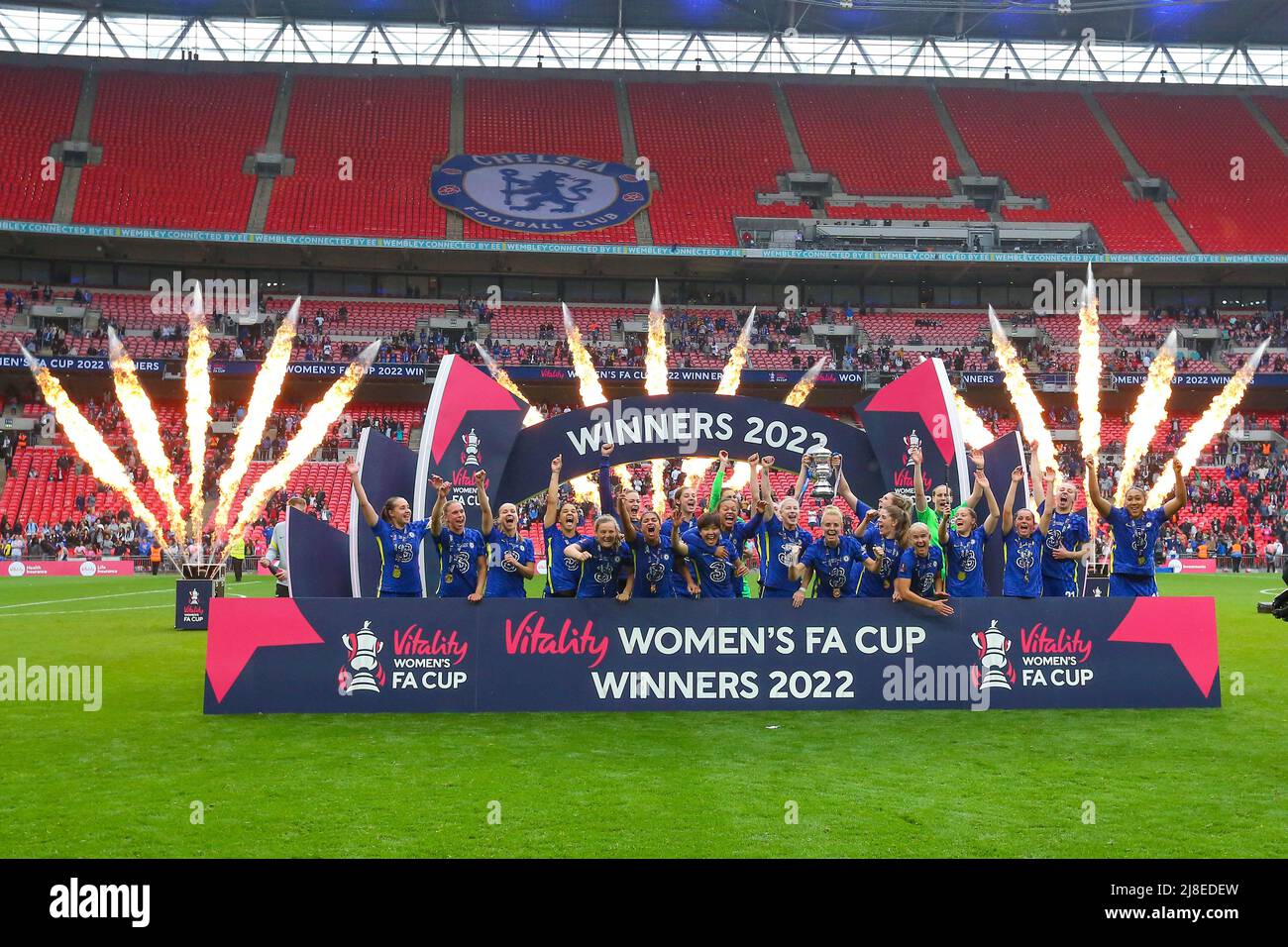 London, UK. 15th May 2022 ; Wembley Stadium, London England; Womens FA Cup  Final, Chelsea Women versus Manchester City Women: Chelsea players  celebrate with the Womens FA Cup trophy. Chelsea wins the