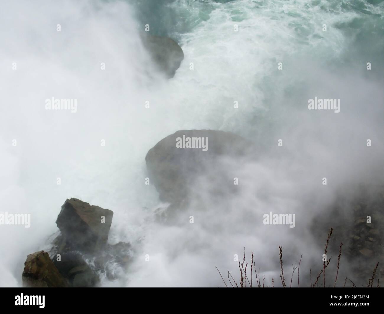 rocks at the bottom of Niagara Falls Stock Photo Alamy