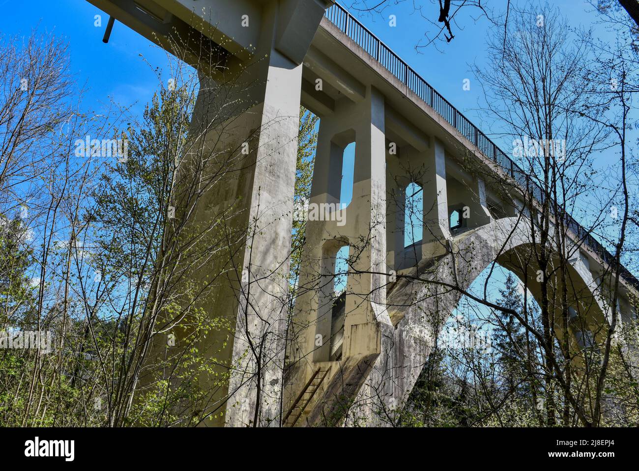 Brücke, Eisenbahnbrücke, Steyrtalbahn, Steyrdurchbruch, Tiefengrabenbrücke, Betonbrücke, Beton, Tiefengraben. Stützen, Pfeiler, Fahrbahn, Trasse, Gelä Stock Photo