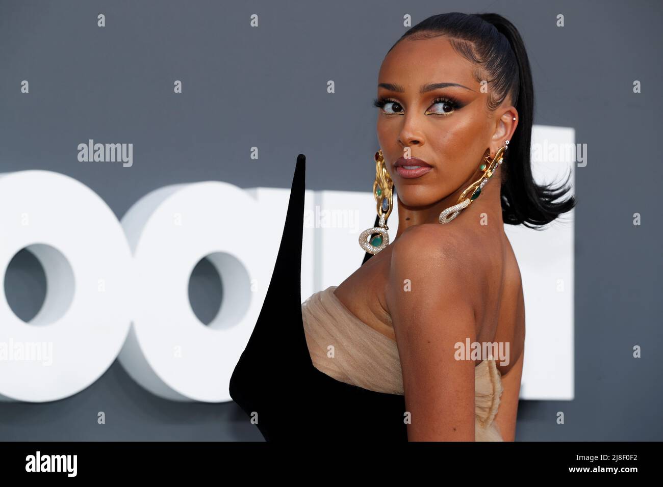 Doja Cat arrives to attend the 2022 Billboard Music Awards at MGM Grand Garden Arena in Las Vegas, Nevada, U.S. May 15, 2022. REUTERS/Steve Marcus Stock Photo
