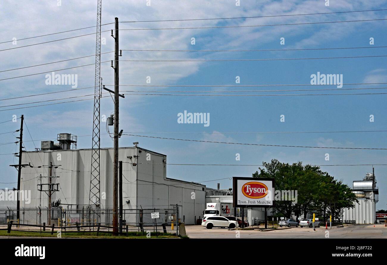 EMPORIA, KANSAS AUGUST 10, 2021 Front entrance to the Tysons Fresh