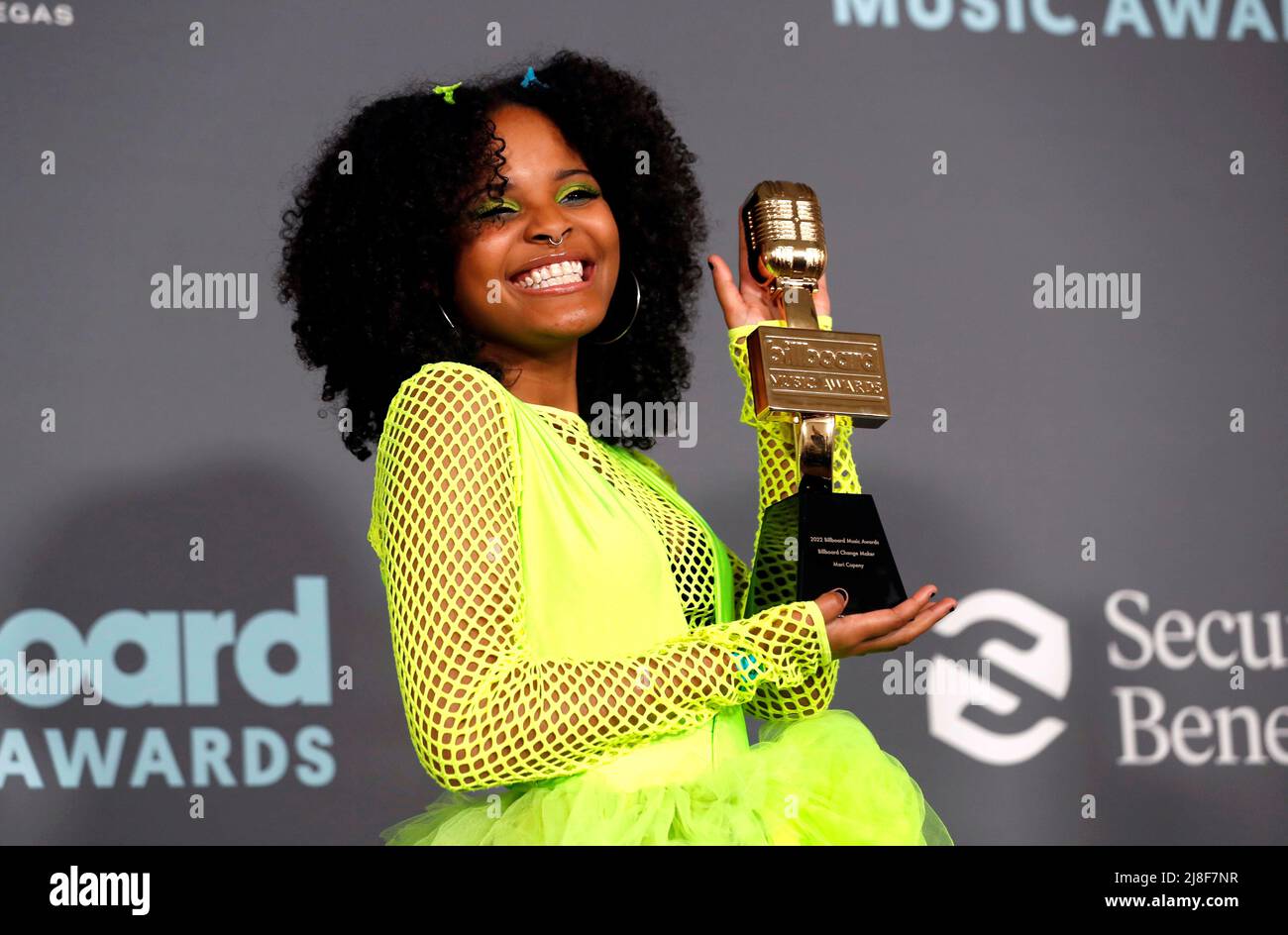 Mari Copeny, also known as “Little Miss Flint” poses with the Changemaker Award in the photo room during the Billboard Music Awards in Las Vegas, Nevada U.S. May 15, 2022. REUTERS/Steve Marcus Stock Photo