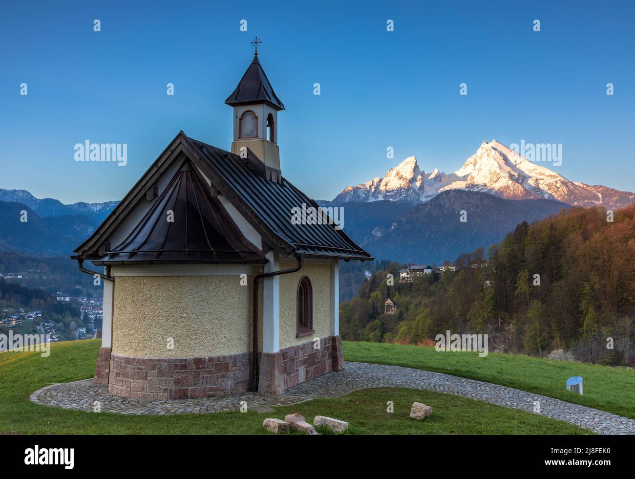 Dawn at Kirchleitn chapel in front of Watzmann mountain, Berchtesgaden, Germany Stock Photo