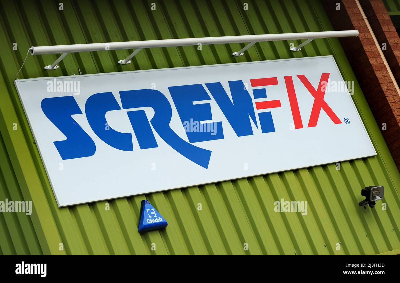 File photo dated 08/08/13 of a Screwfix store in Tamworth. Home improvement business Screwfix is to create 800 retail jobs by January as part of plans to open 80 new shops across the UK and Ireland. Issue date: Monday May 16, 2022. Stock Photo