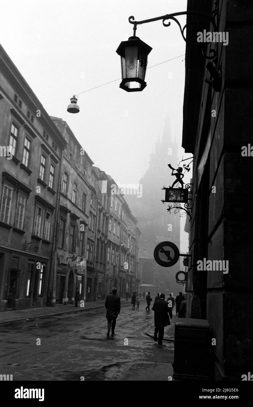 Altstadt von Krakau, Woiwodschaft Kleinpolen, 1967. Kraków Old Town, Lesser Polonia Vovoideship, 1967. Stock Photo