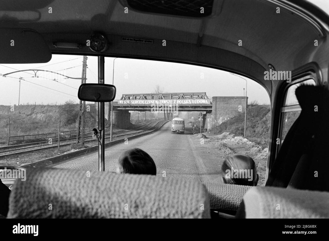 Brücke bei Oppeln, Woiwodschaft Oppeln, 1967. Bridge near Opole, Opole Voivodeship, 1967. Stock Photo