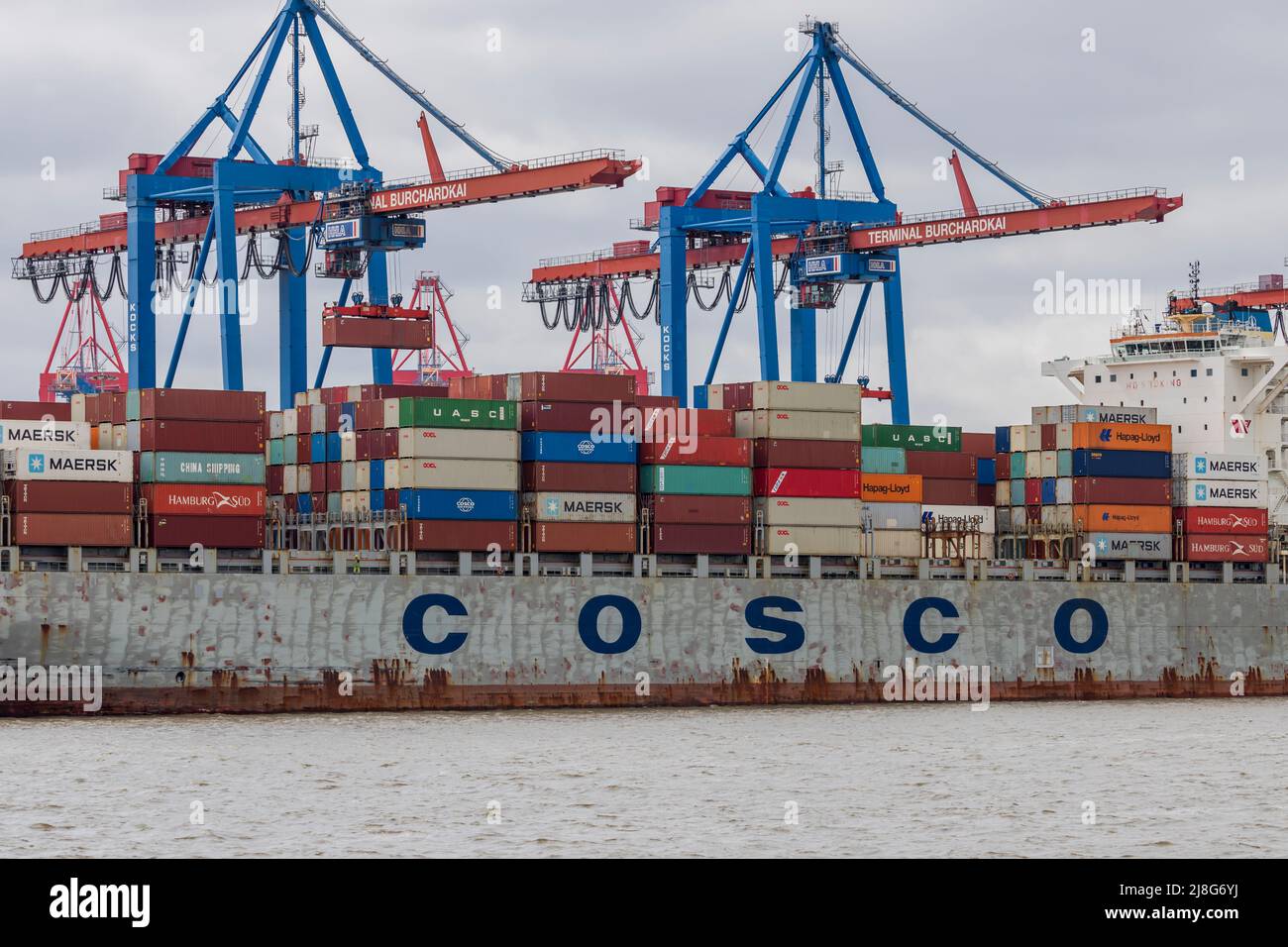 Hamburg, Germany - 5-3-2022: Cosco vessel handling at the Burchardkai terminal in Hamburg Stock Photo