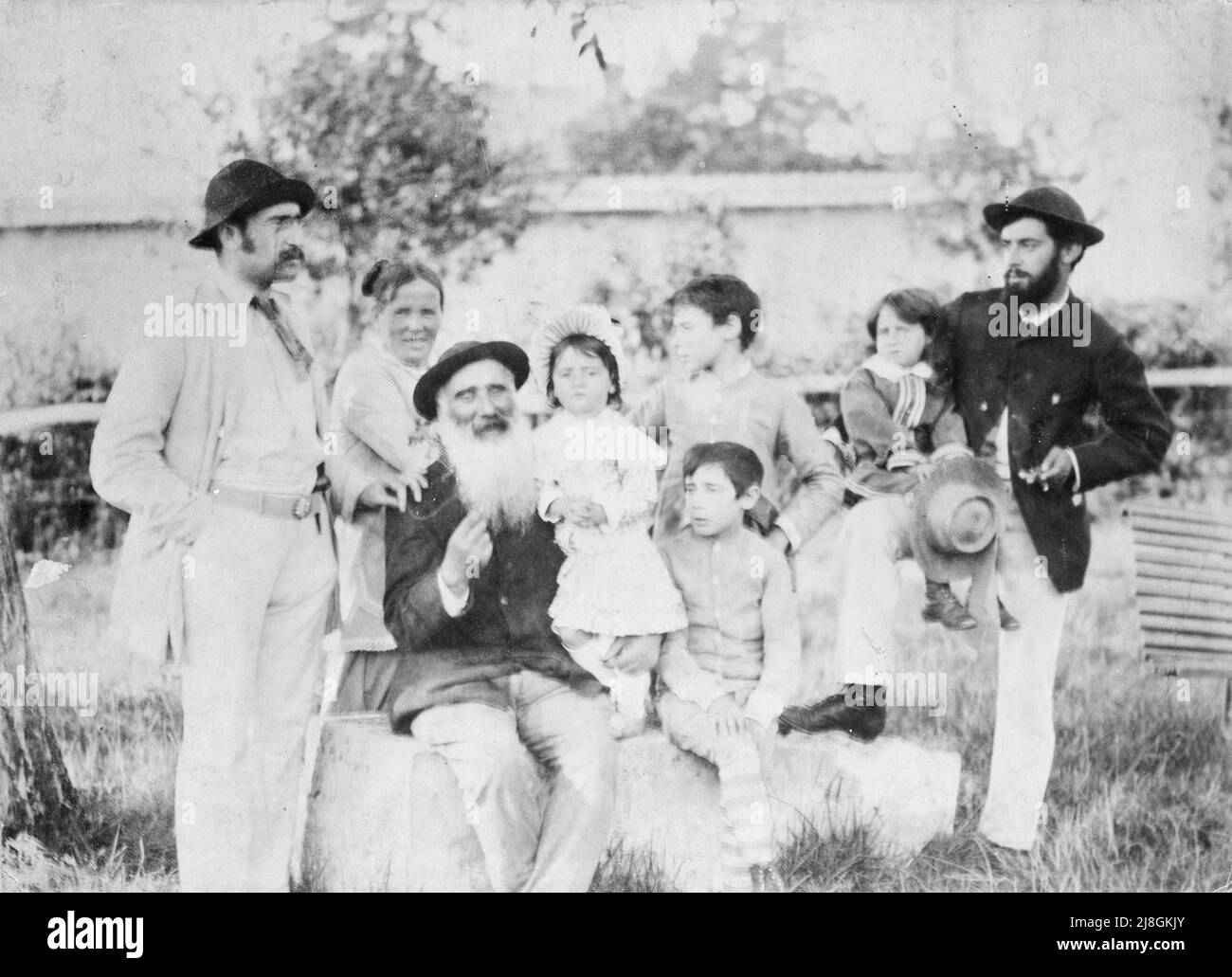 Pissarro Family group plus Alice Isaacson and Tommy Pissarro Stock Photo