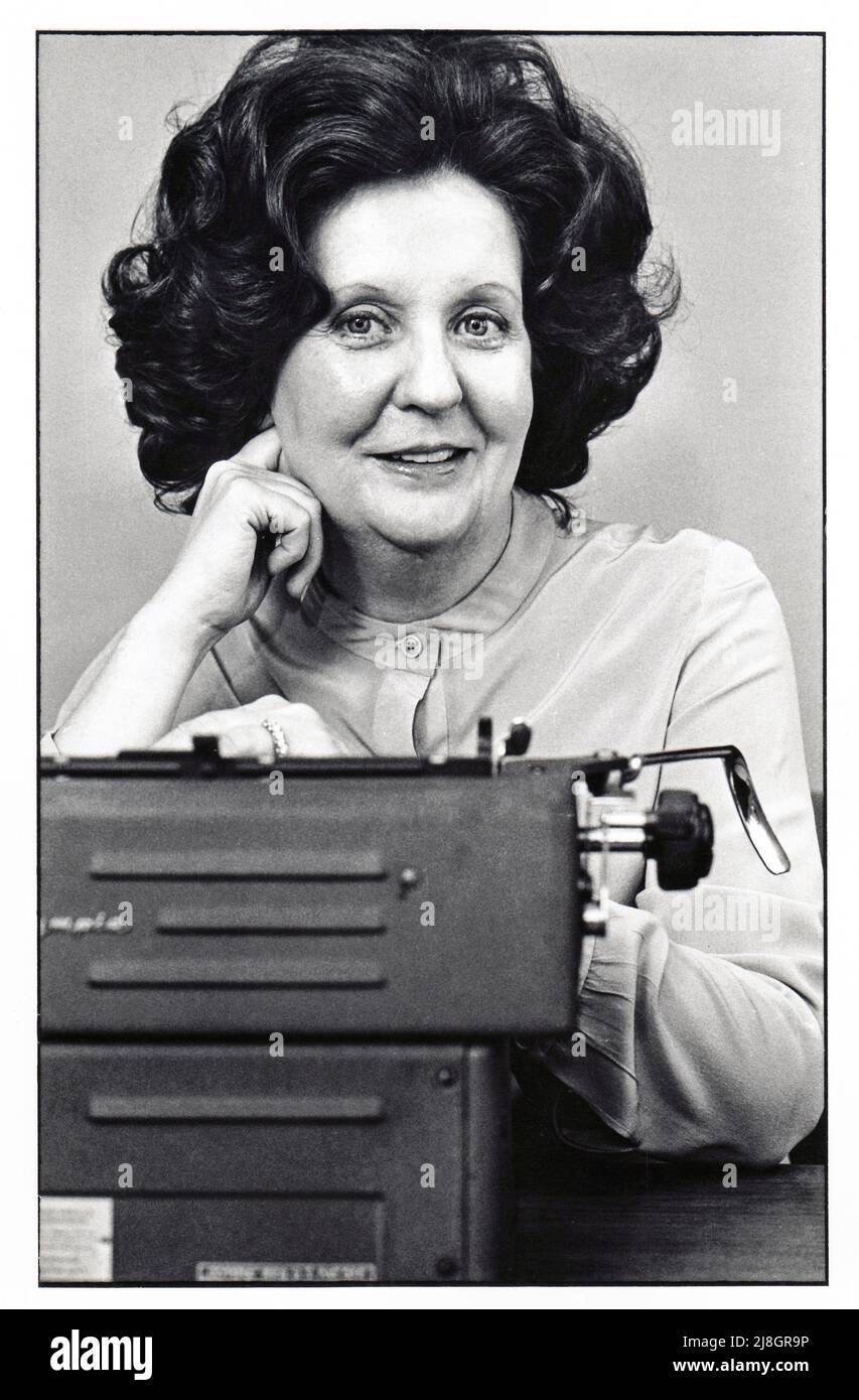 Maxine Cheshire, a Washington Post reporter & columnist photographed in 1978 for the release of her book, Reporter. In Manhattan, NYC. Stock Photo