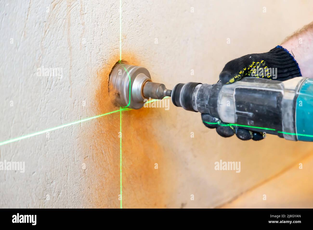 Drill in hand building repair hi res stock photography and images Alamy