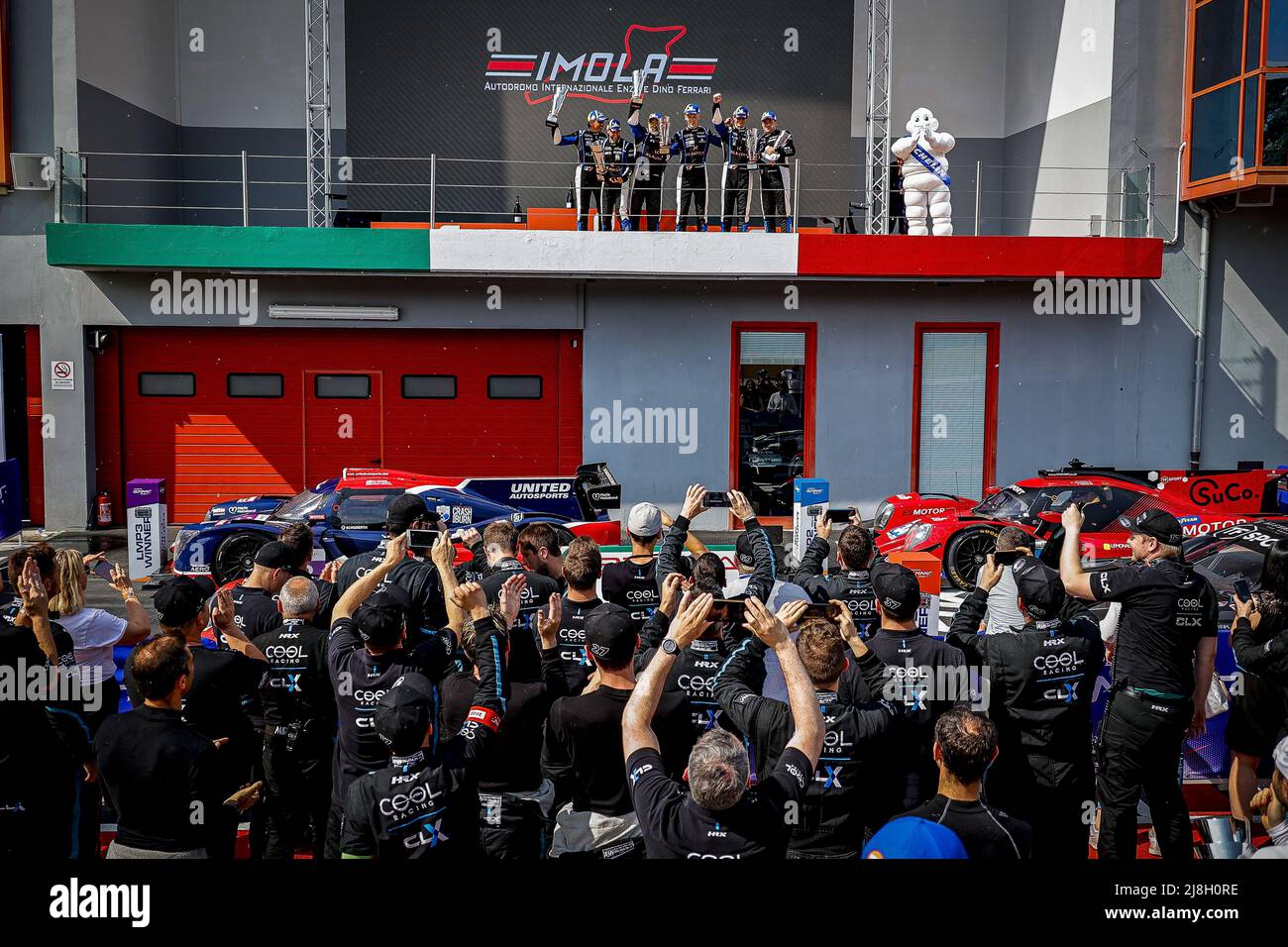 27 cool racing hi-res stock photography and images - Alamy