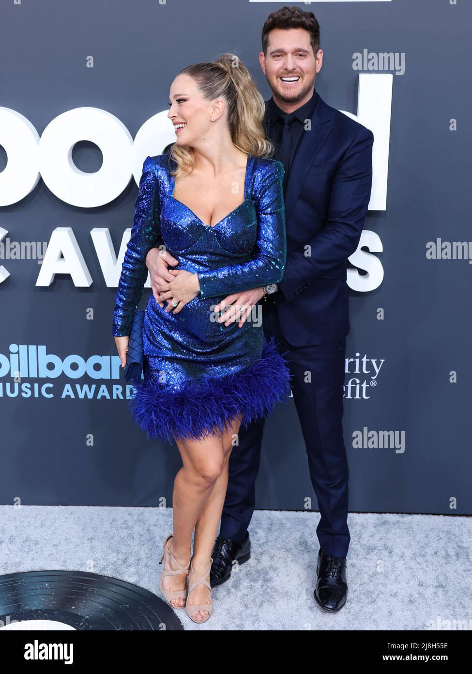 LAS VEGAS, NEVADA, USA - MAY 15: Michael Bublé (Michael Buble) and Luisana Lopilato arrive at the 2022 Billboard Music Awards held at the MGM Grand Garden Arena on May 15, 2022 in Las Vegas, Nevada, United States. (Photo by Xavier Collin/Image Press Agency) Stock Photo