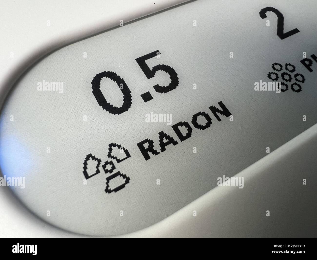 Screen indicating radon level on Airthings View Plus air quality
