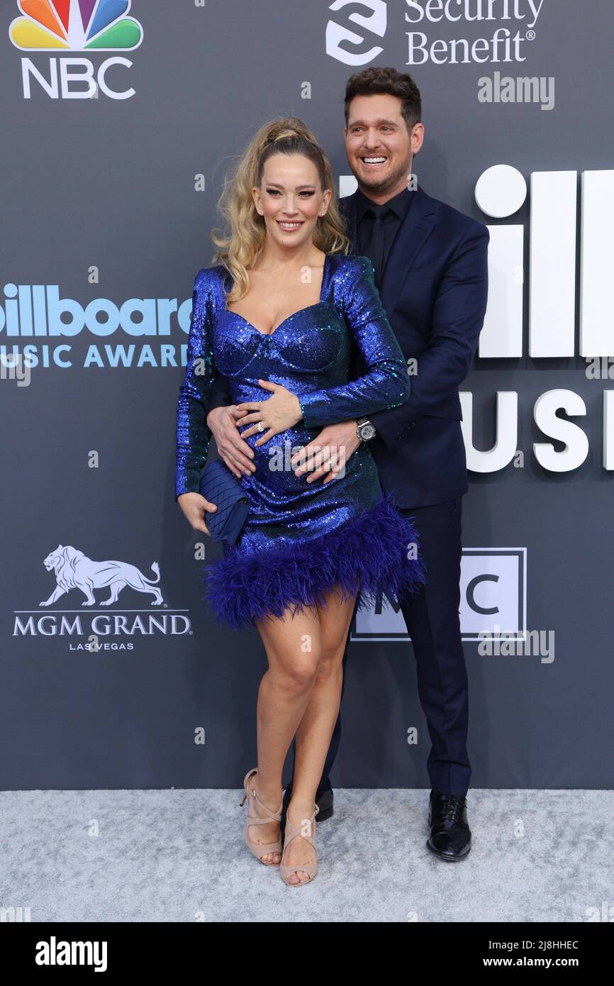 Las Vegas, NV, USA. 15th May, 2022. Luisana Lopilato, Michael Bublé at arrivals for 2022 Billboard Music Awards - Arrivals 3, MGM Grand Garden Arena, Las Vegas, NV May 15, 2022. Credit: JA/Everett Collection/Alamy Live News Stock Photo