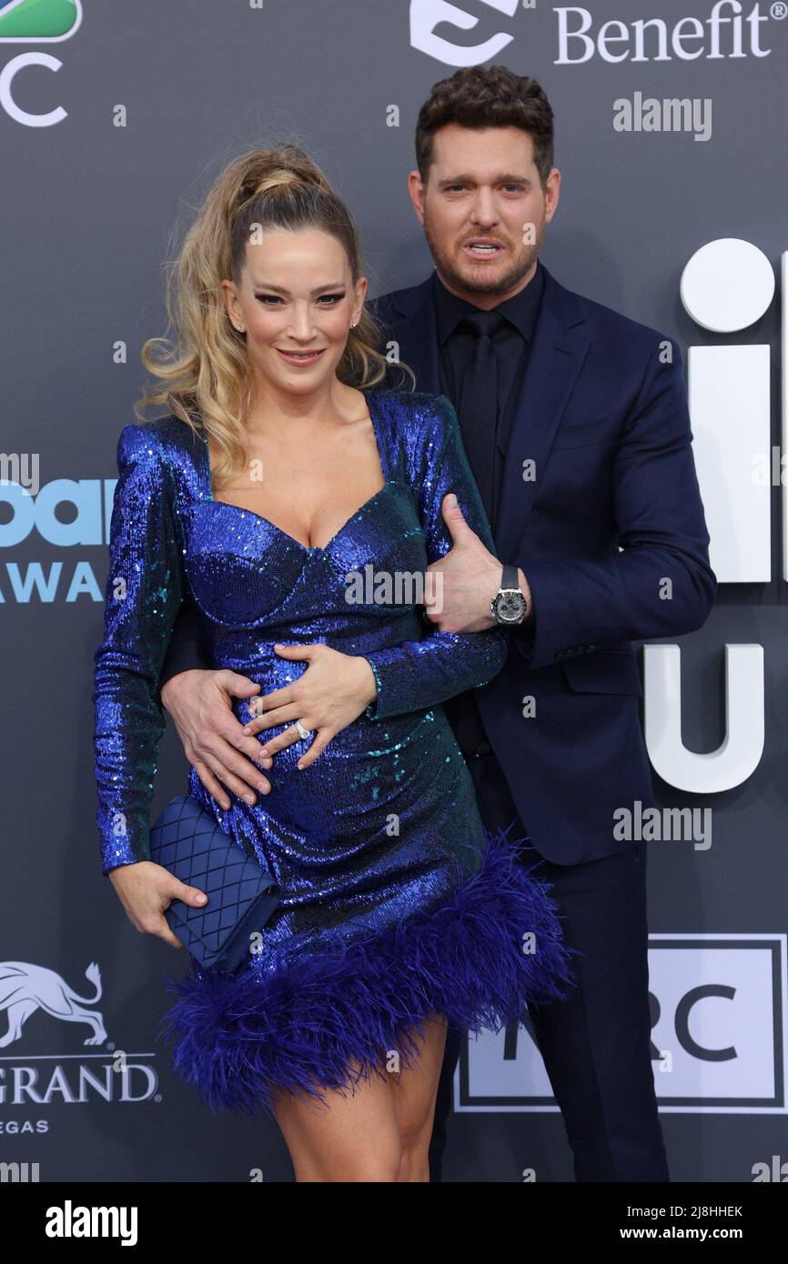 Las Vegas, NV, USA. 15th May, 2022. Luisana Lopilato, Michael Bublé at arrivals for 2022 Billboard Music Awards - Arrivals 3, MGM Grand Garden Arena, Las Vegas, NV May 15, 2022. Credit: JA/Everett Collection/Alamy Live News Stock Photo