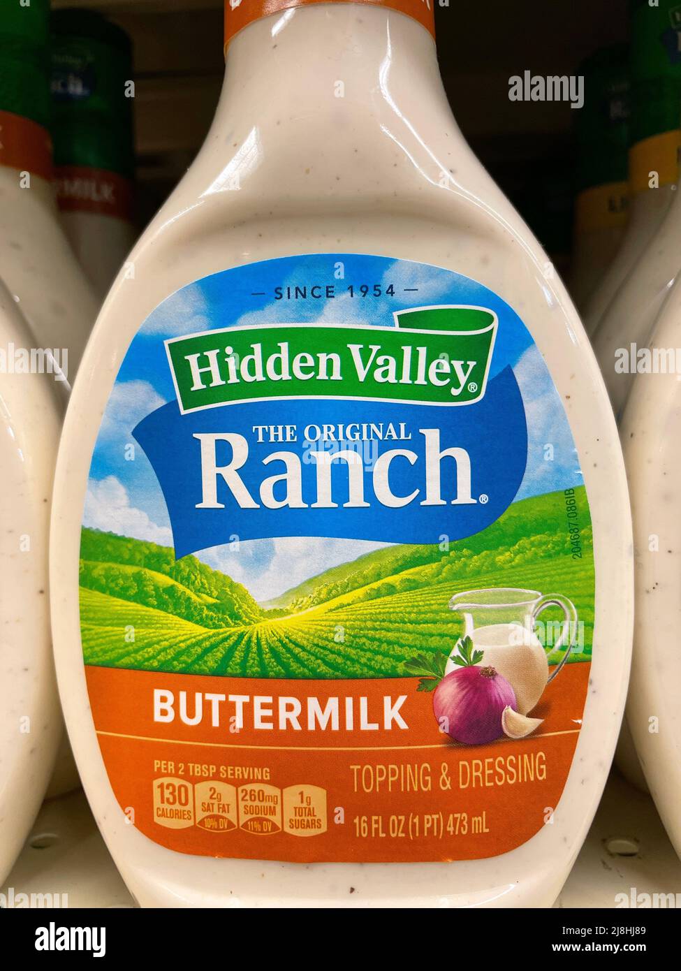 Grovetown, Ga USA - 12 15 21: Retail store Hidden Valley Ranch dressing Buttermilk Stock Photo