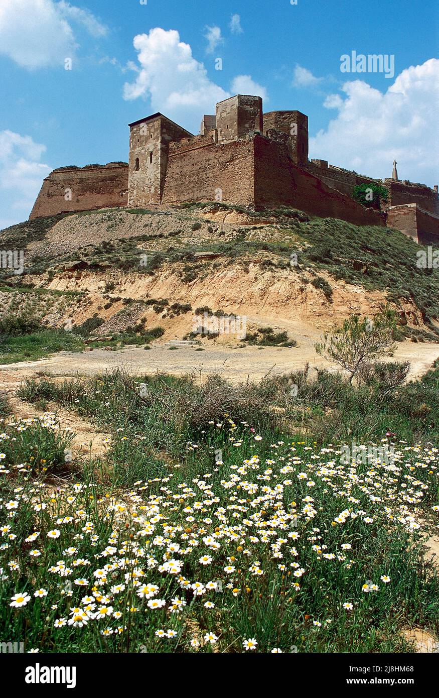 Spain, Aragon. Monzón Castle. It was built in the 10th century by Banu Hud dynasty and donated by Ramon Berenguer IV to the Knights Templar in 1143. Stock Photo
