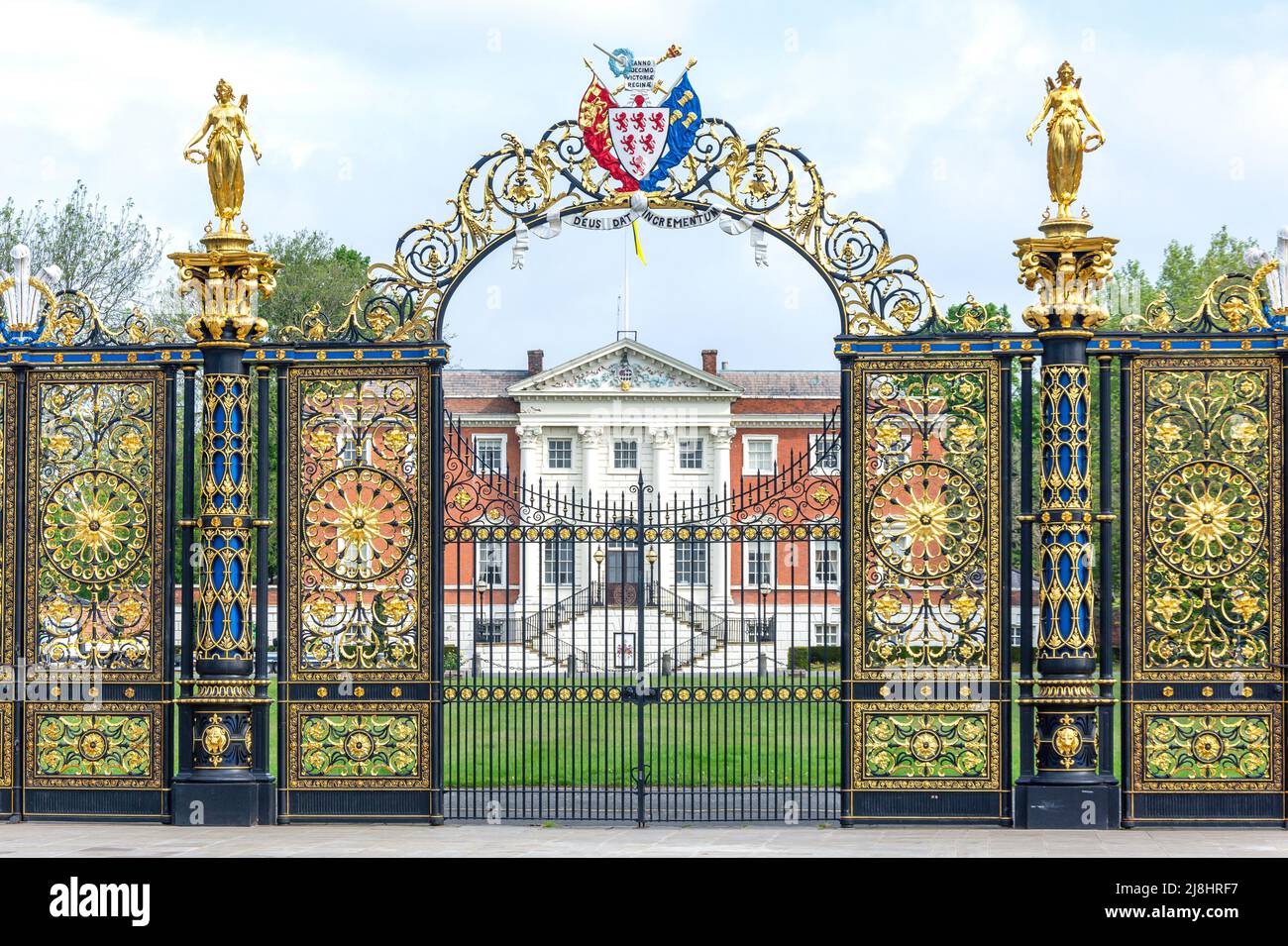 Park gates and Warrington Town Hall, Warrington, Cheshire, England, United Kingdom Stock Photo