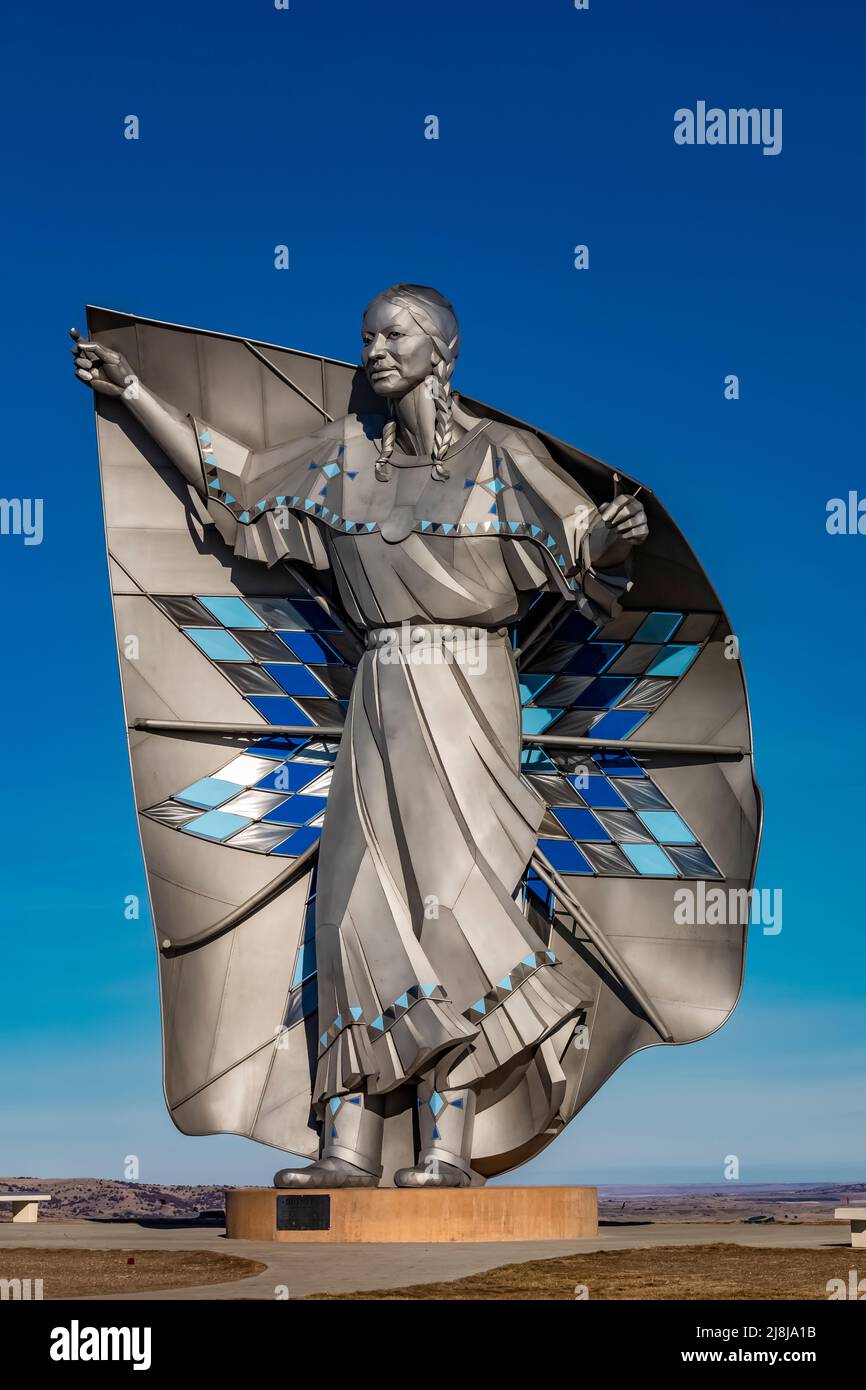 Dignity of Earth & Sky Statue by artist Dale Claude Lamphere portraying