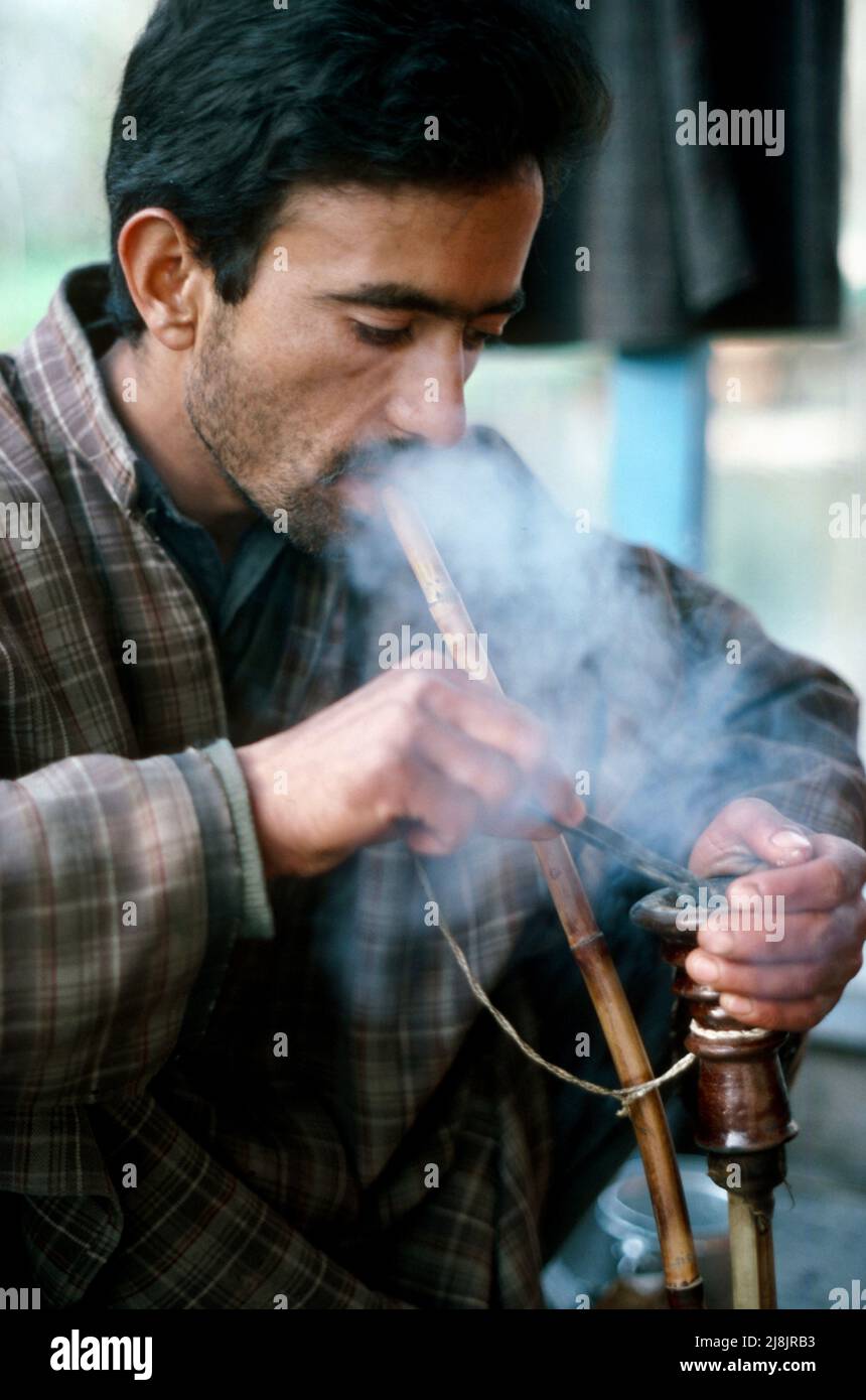 fake cigarettes with smoke for movies Playbees Fake Puff Cigarettes That Blow Smoke - 2 Iceland