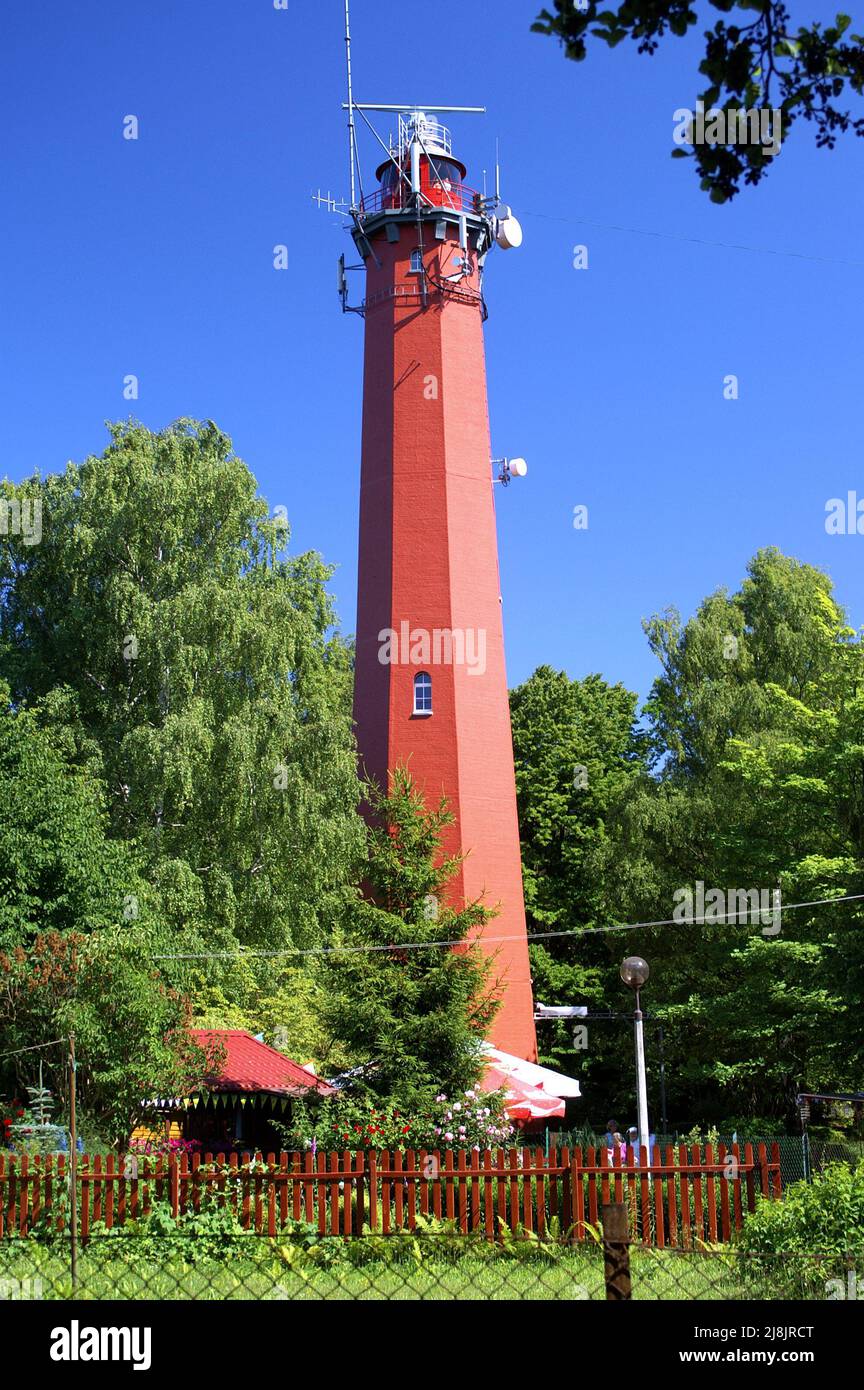 Hel, Pomorze Gdańskie, Poland, Polen, Polska; tall high red lighthouse, hoher roter Leuchtturm, czerwona wysoka latarnia morska Stock Photo