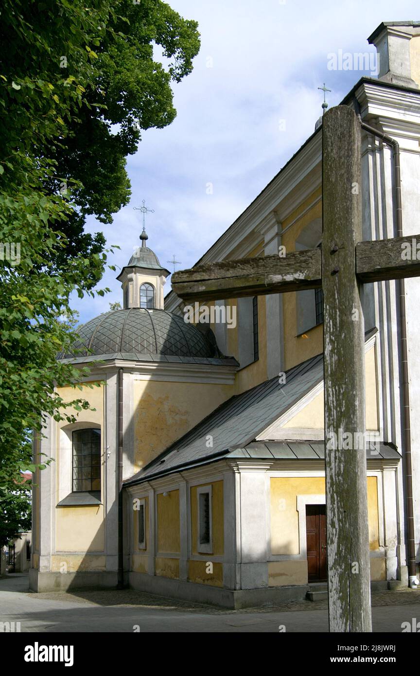 Dukla, Małopolska, Lesser Poland, Polen, Polska; Church of st. Mary Magdalene in Dukla. Kirche von st. Maria Magdalena in Dukla. Stock Photo