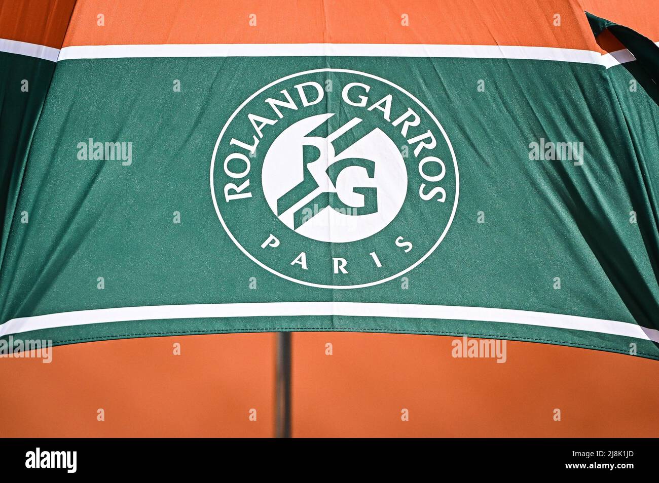 Illustration of official logo of Roland Garros during the Qualifying