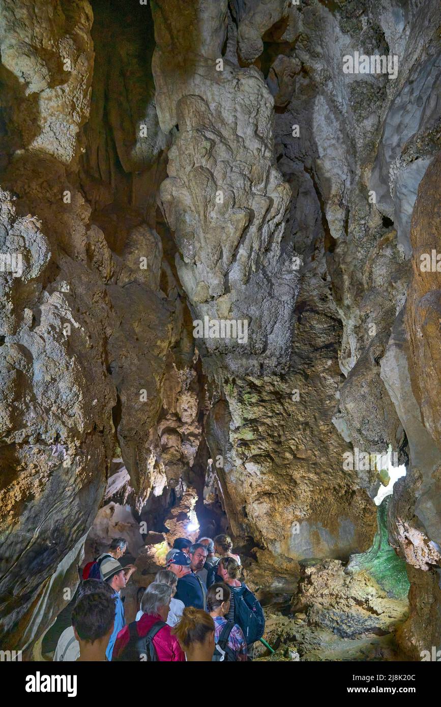 Visitors in the karst cave Cueva del Indio, Cuba, Pinar del Rio, Vinales Stock Photo