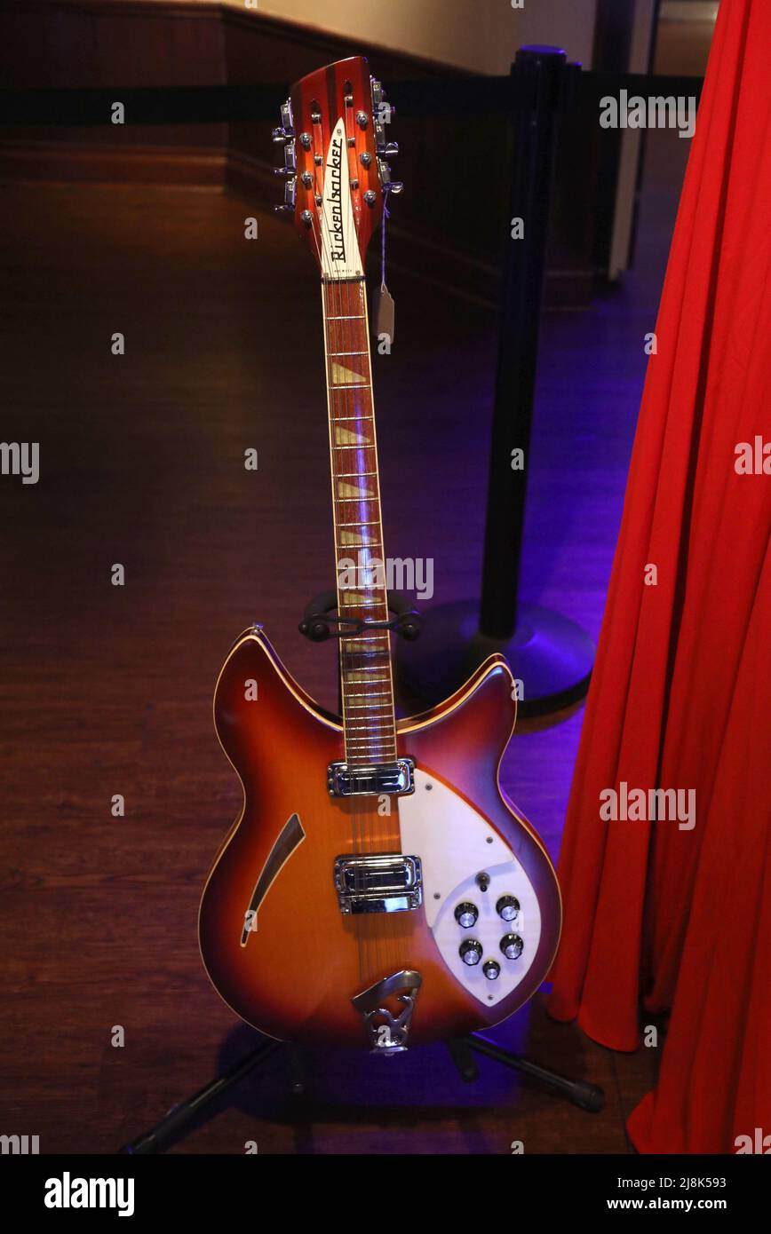 New York, New York, USA. 16th May, 2022. A view of a 1984 12-String Rickenbacker 360/F12-FG-WB-B electric guitar signed and inscribed by Tom Petty, seen on display at the press preview for Julian's Auctions ''˜Music Icons' upcoming auction held at the Hard Rock Cafe New York City. (Credit Image: © Nancy Kaszerman/ZUMA Press Wire) Stock Photo