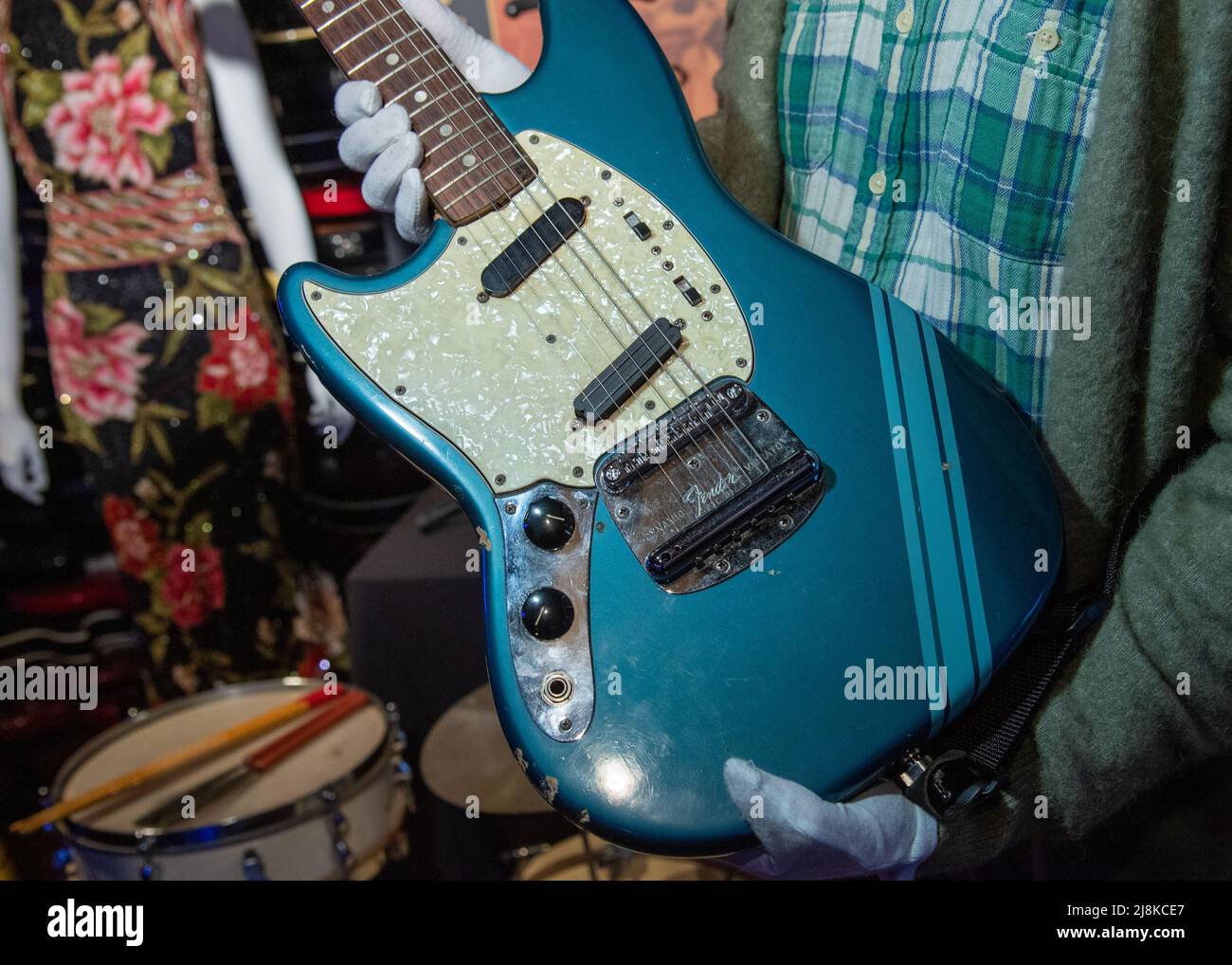 Fender on sale mustang nirvana