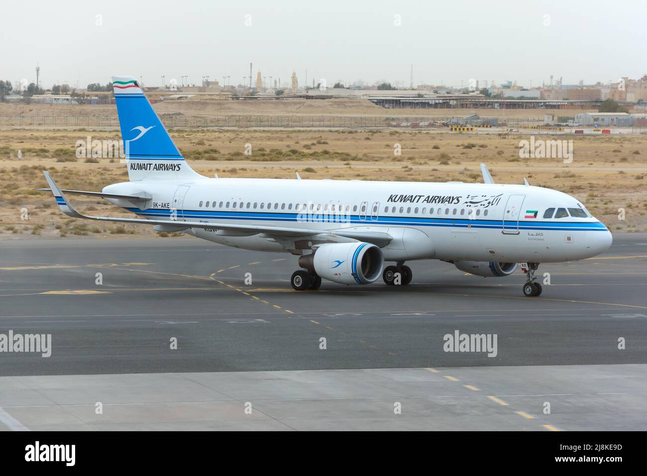 Kuwait Airways Airbus A320 Aircraft At Kuwait Airport Aiplane Of Kuwait Airways With Old Livery