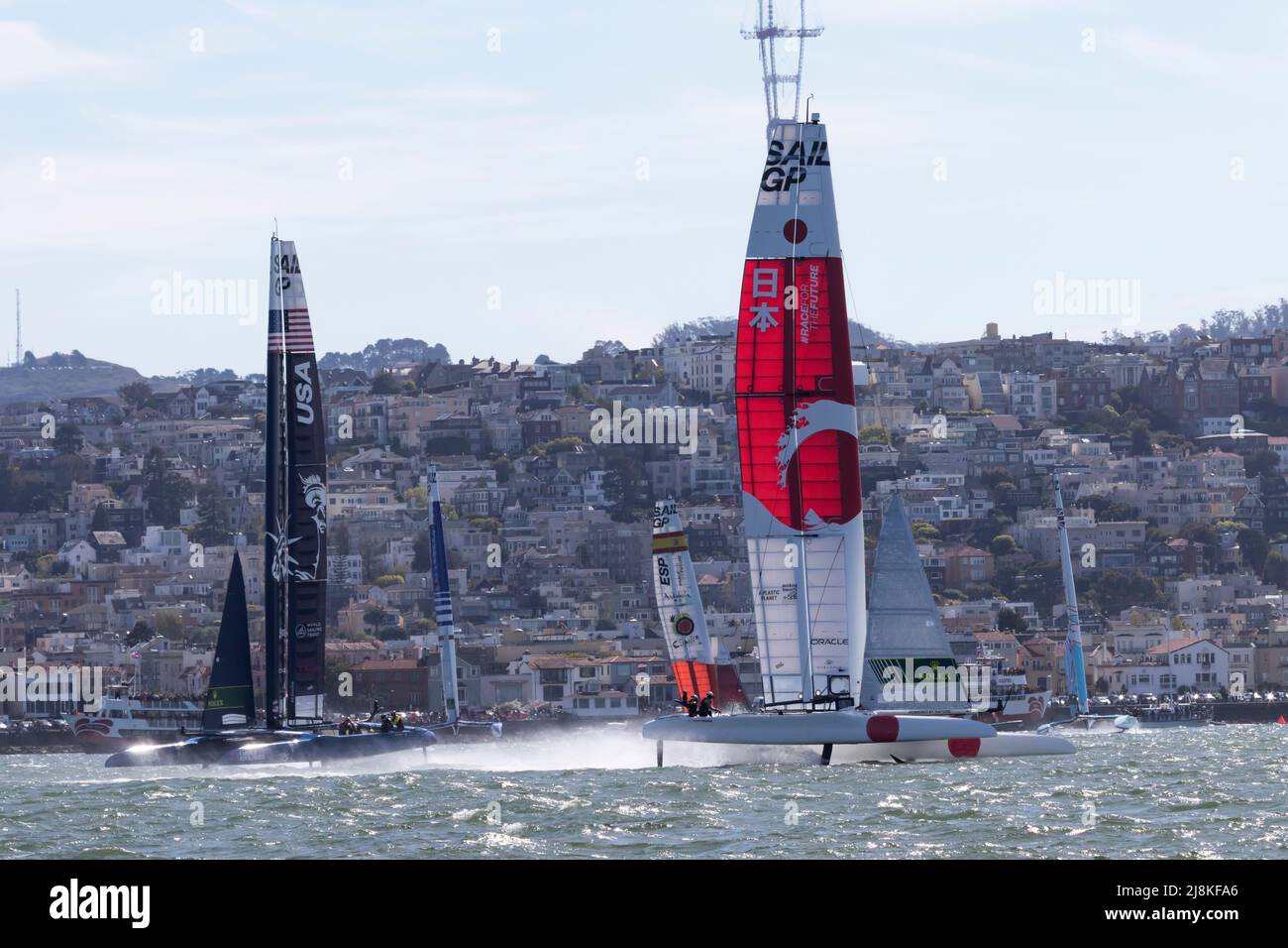 Japan, USA, France, Spain and Great Britian round the buoy during the 2022 SailGP finals racing on San Francisco Bay. Stock Photo