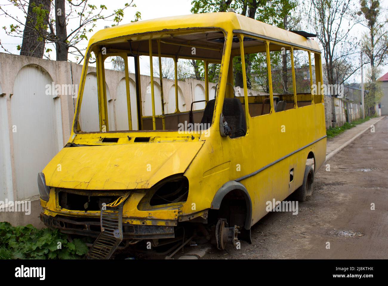 Broken down bus hires stock photography and images Alamy