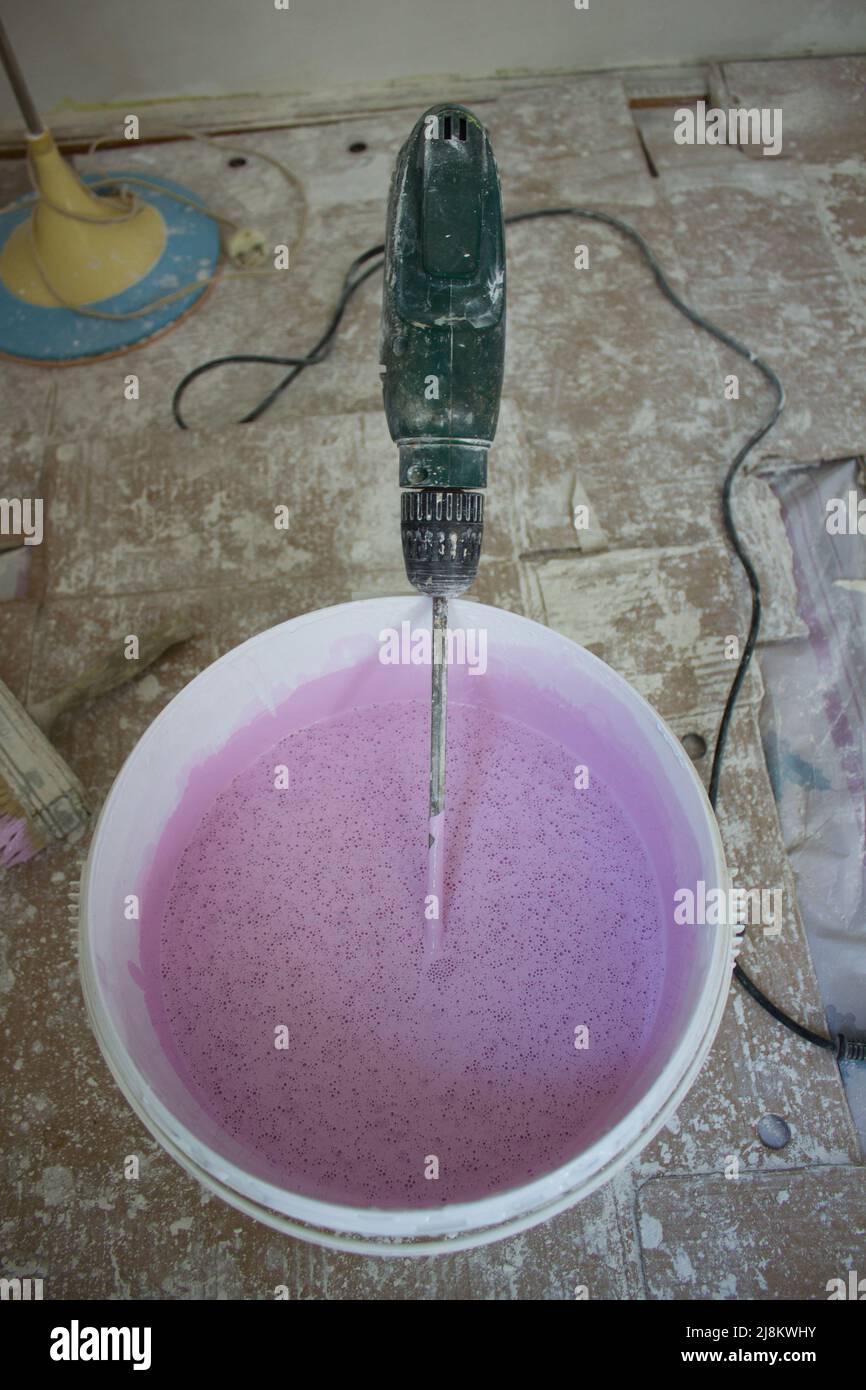 bucket of paint Stock Photo Alamy