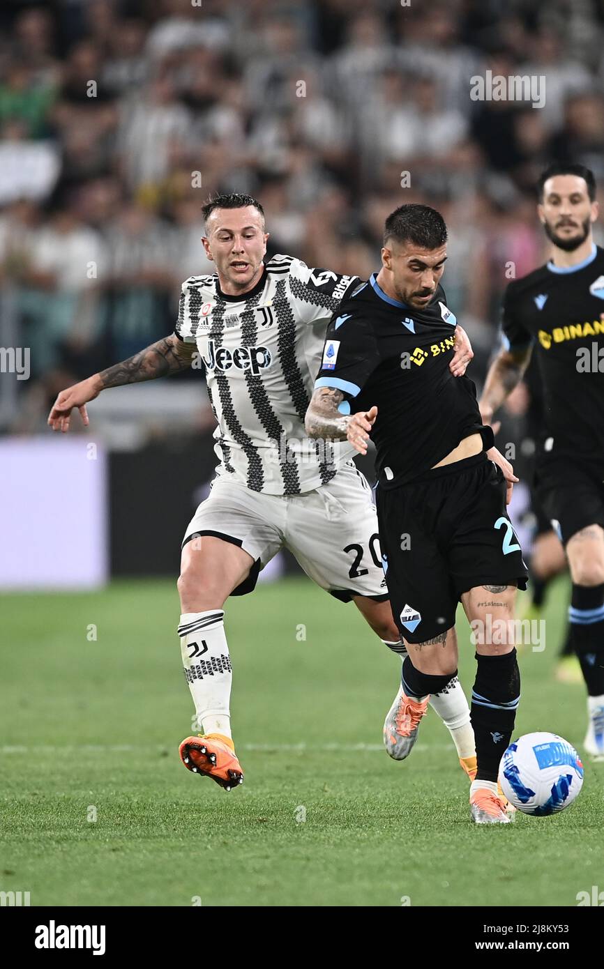 Turin, Italy. 16th May, 2022. Torino, Italy. May 16, 2022, Federico  Bernardeschi (Juventus)Mattia Zaccagni (Lazio) during the Italian Serie A  match between Juventus 2-2 Lazio at Allianz Stadium on May 16, 2022, image size:866x1390