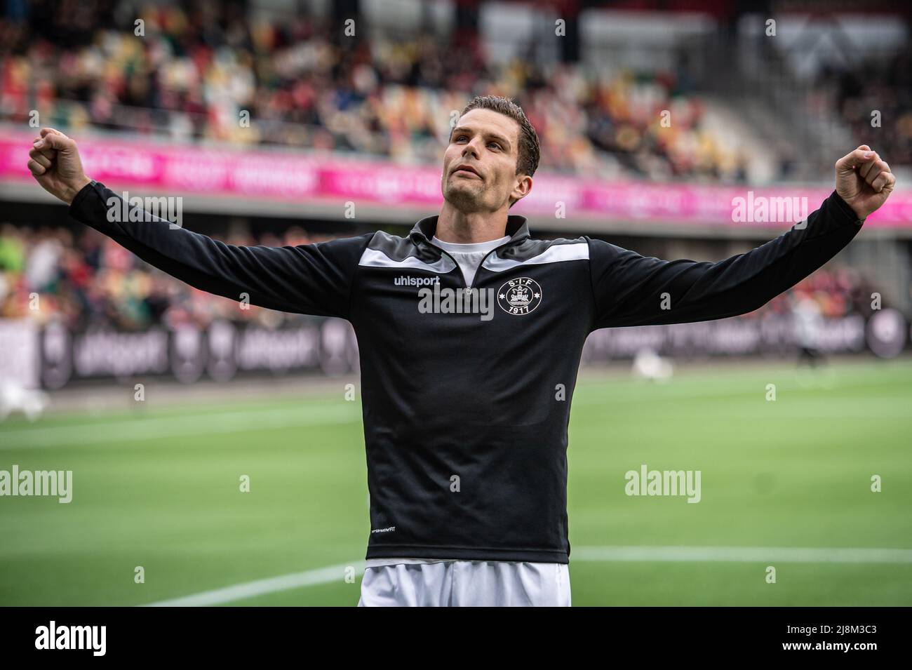 Silkeborg, Denmark. 16th May, 2022. The fans praise Nicklas Helenius of Silkeborg IF before the 3F Superliga match between Silkeborg IF and FC Midtjylland at Jysk Park in Silkeborg. (Photo Credit: Gonzales Photo/Alamy Live News Stock Photo