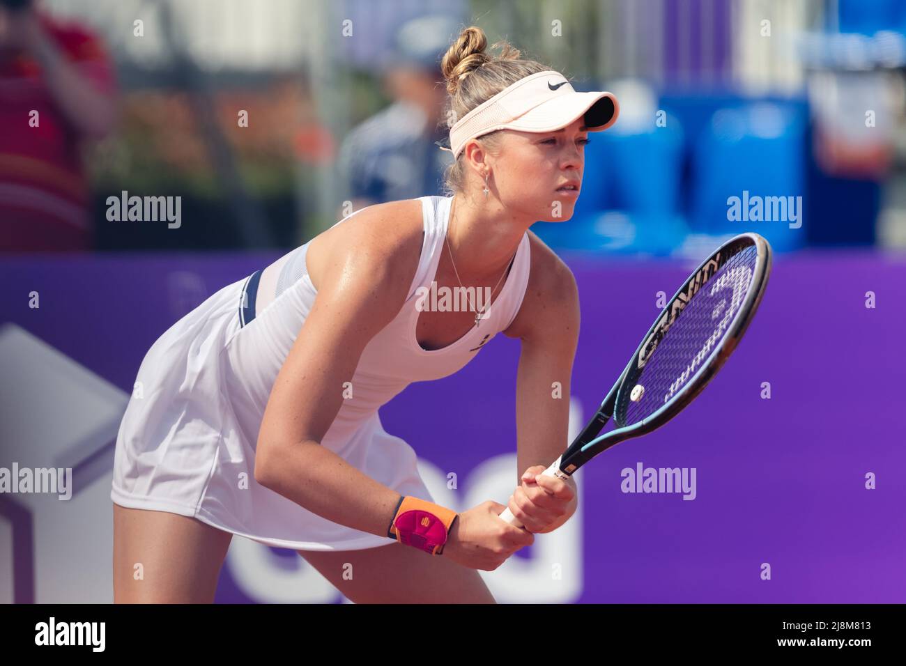 Womens tennis serve hi-res stock photography and images - Page 18 - Alamy