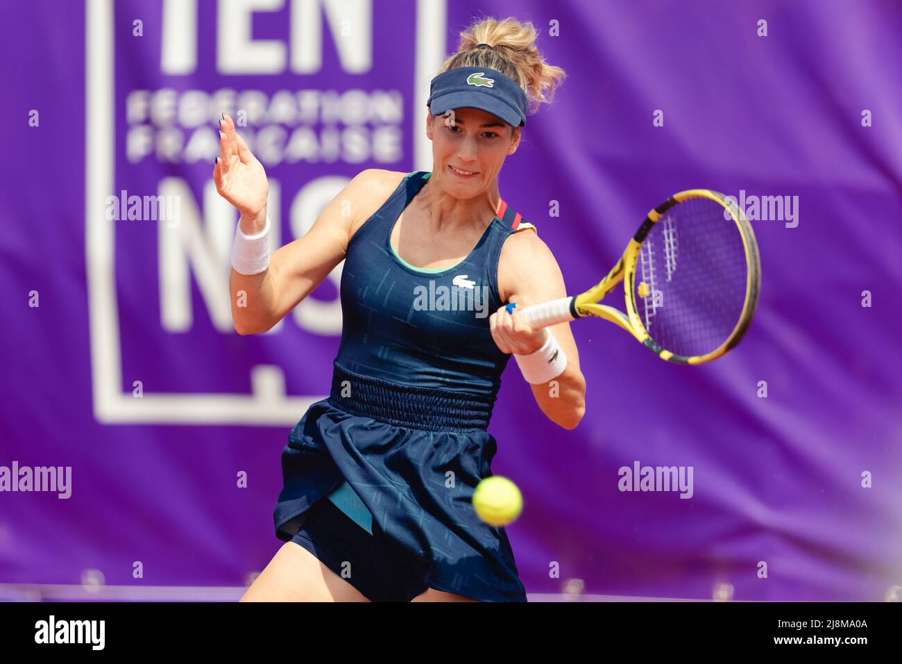 Strasbourg, France. 17th May, 2022. Bernarda Pera of USA in action during her Round of 32 Singles match of the 2022 Internationaux de Strasbourg against Elena-Gabriela Ruse of Romania at the Tennis Club de Strasbourg in Strasbourg, France Dan O' Connor/SPP Credit: SPP Sport Press Photo. /Alamy Live News Stock Photo