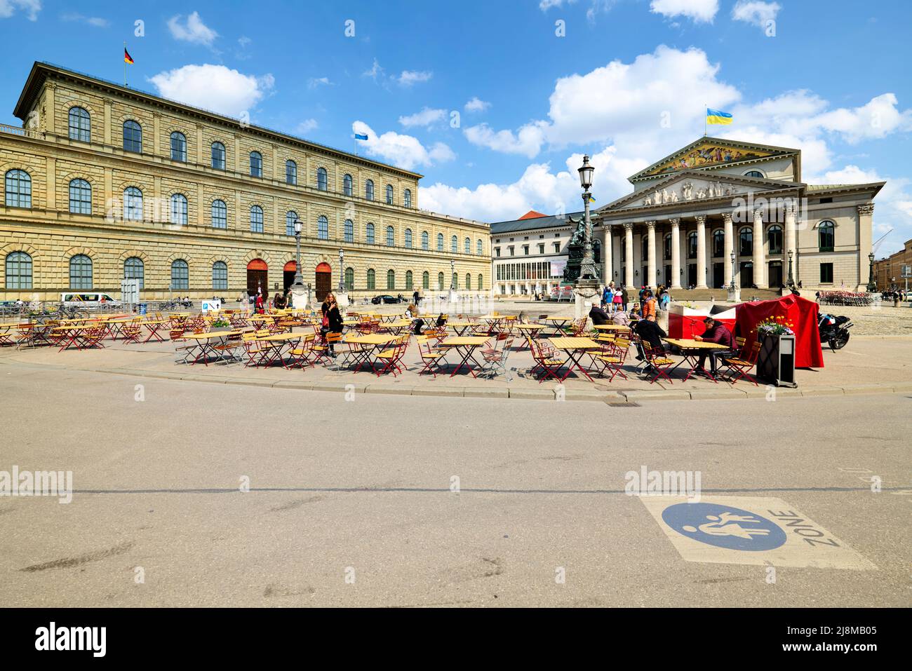 Germany Bavaria Munich. The theater and Residenz (Residence palace) in Marstall Square Stock Photo