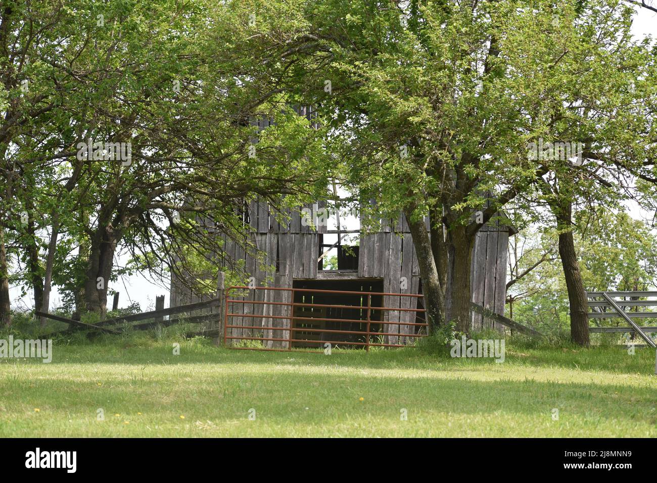 Rustic Barn in Eureka Springs Arkansas, USA Stock Photo Alamy