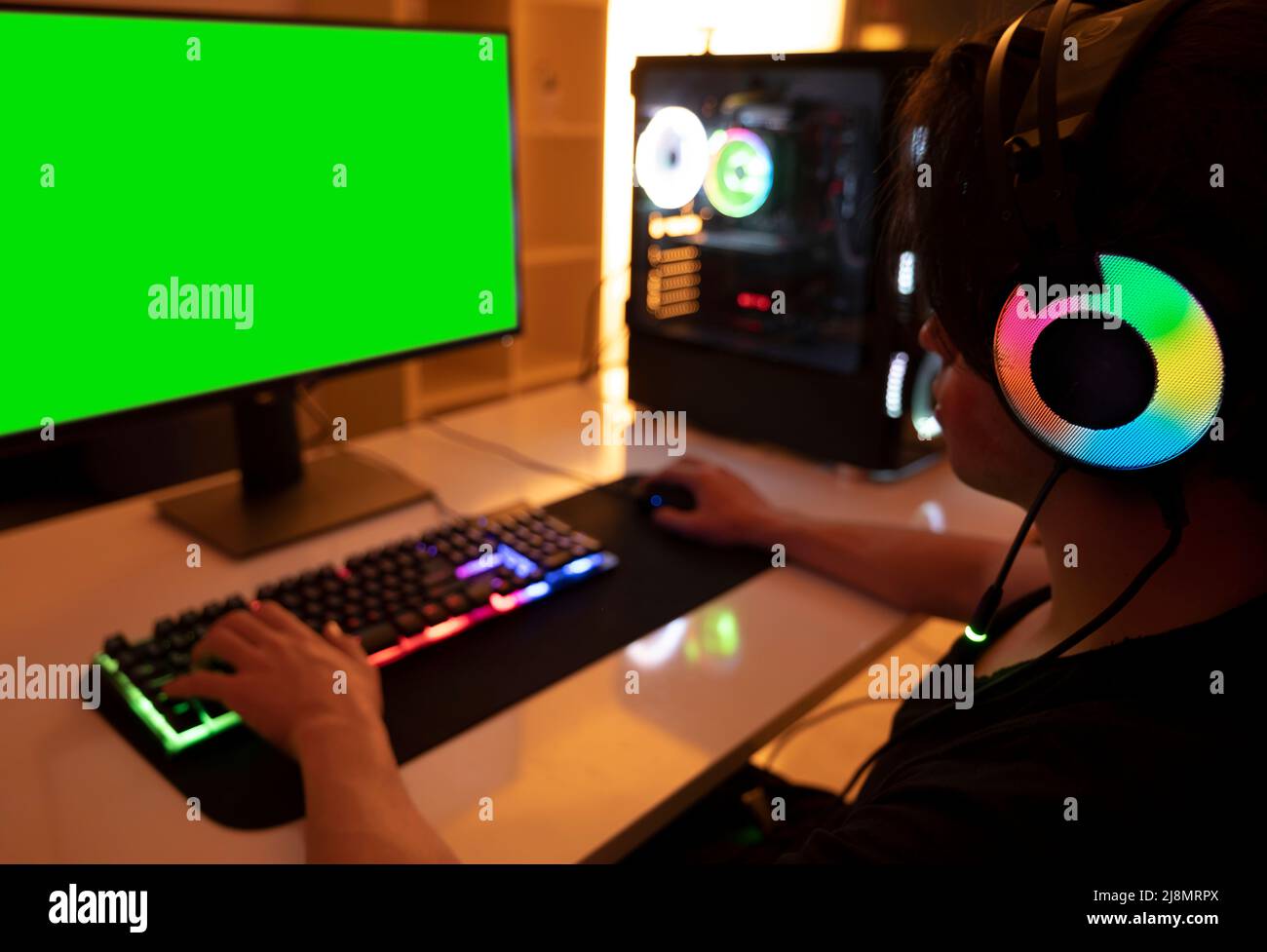 Neon Gaming Stock Illustrations – 20,625 Neon Gaming Stock