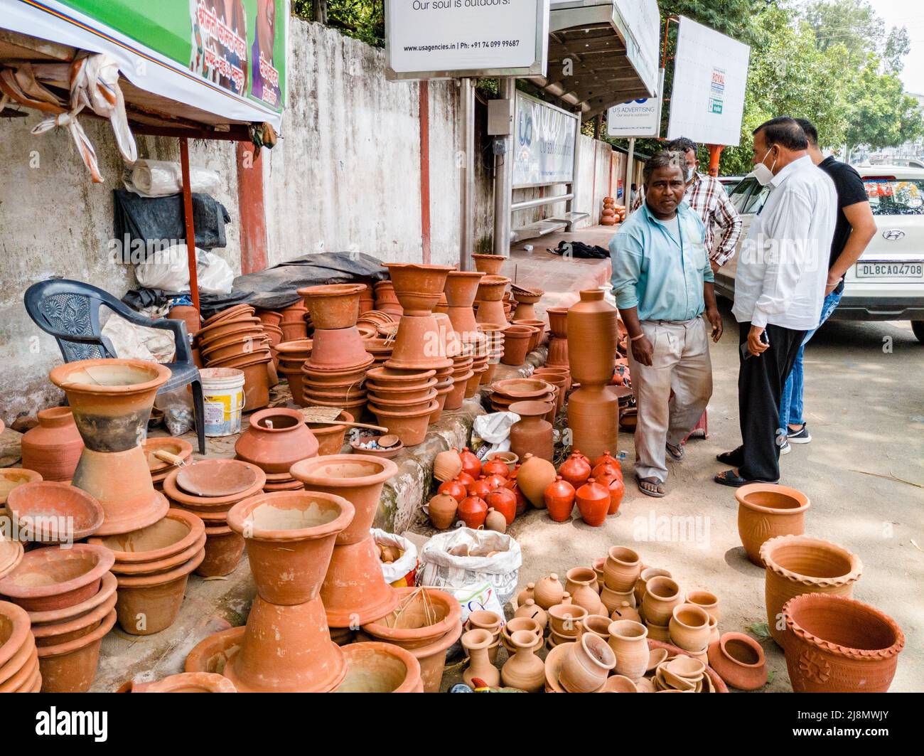 Matka clay pot hires stock photography and images Alamy
