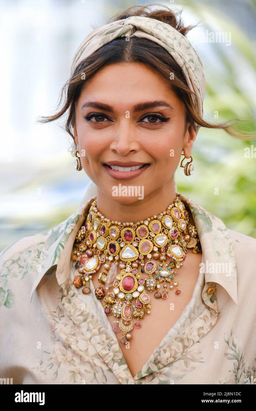 Cannes, France. 17th May, 2022. Cannes, France, Tuesday, May. 17, 2022 - Deepika Padukone is seen at the Official Jury Photocall during the 75th Cannes Film Festival at Palais des Festivals et des Congrès de Cannes . Picture by Credit: Julie Edwards/Alamy Live News Stock Photo