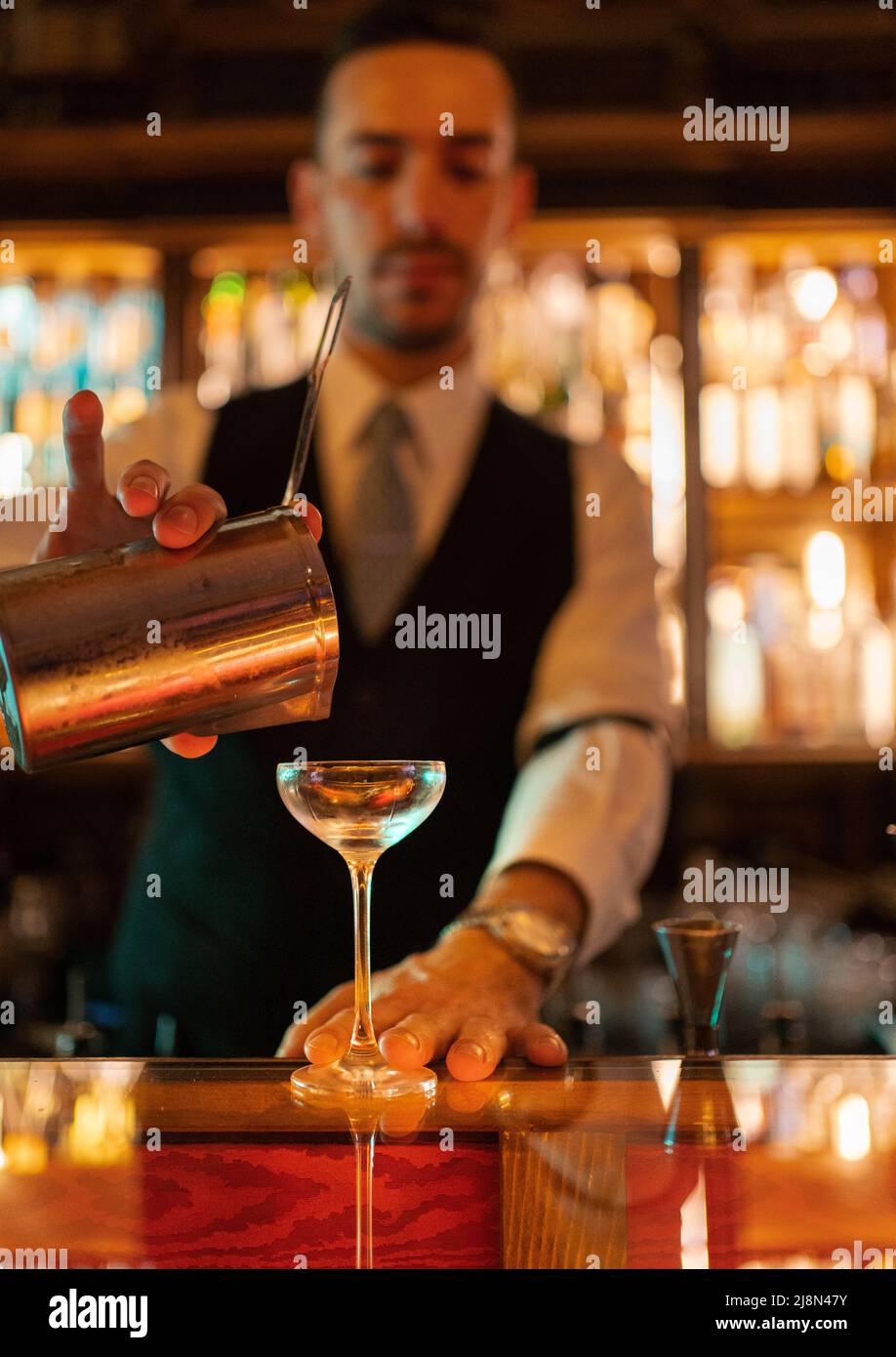 Drink mixing hires stock photography and images Alamy