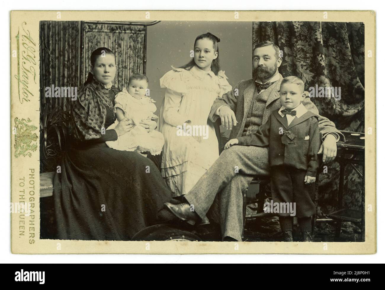 Middle class family 19th century hires stock photography and images