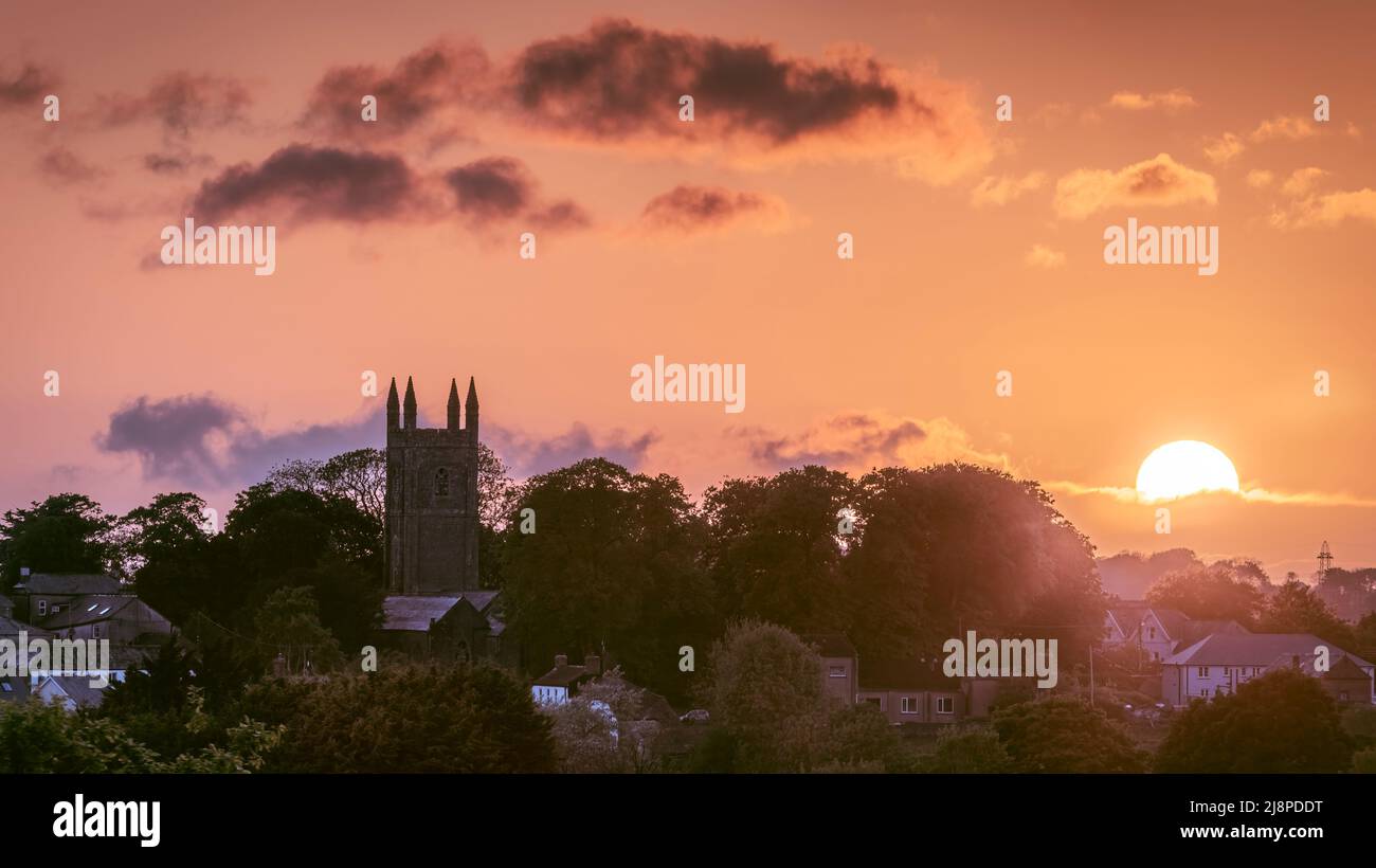 The sun sets over the small North Devon market town of Holsworthy. Stock Photo